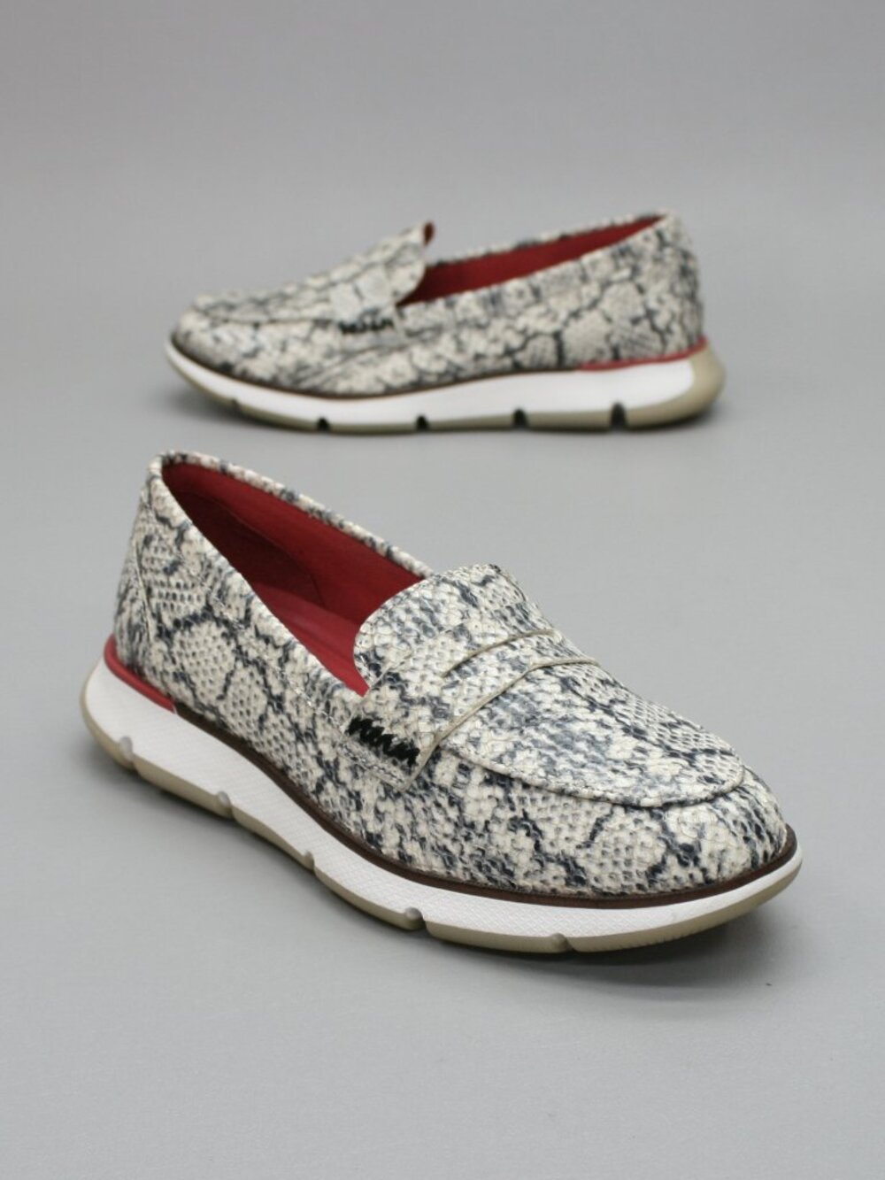 Cole Haan Ladies 6 B 4.ZeroGrand Snake Print Penny Loafers Slip-on Shoes W22682